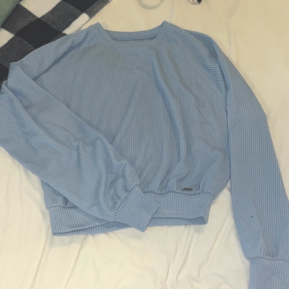 Hollister Cropped Sweater
